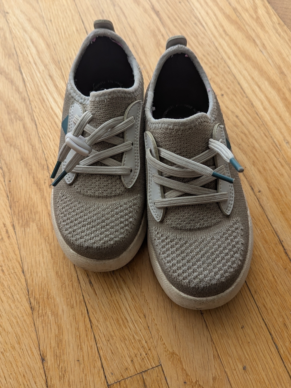Kids C11 Grey Vessi Weekend Sneakers